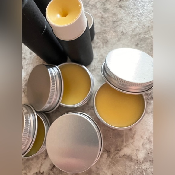 Golden Healing Apothecary✨Lip Balm - Picture 11 of 11